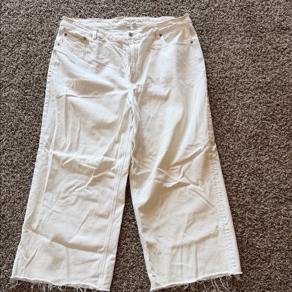 American Eagle Outfitters White Flare Jeans